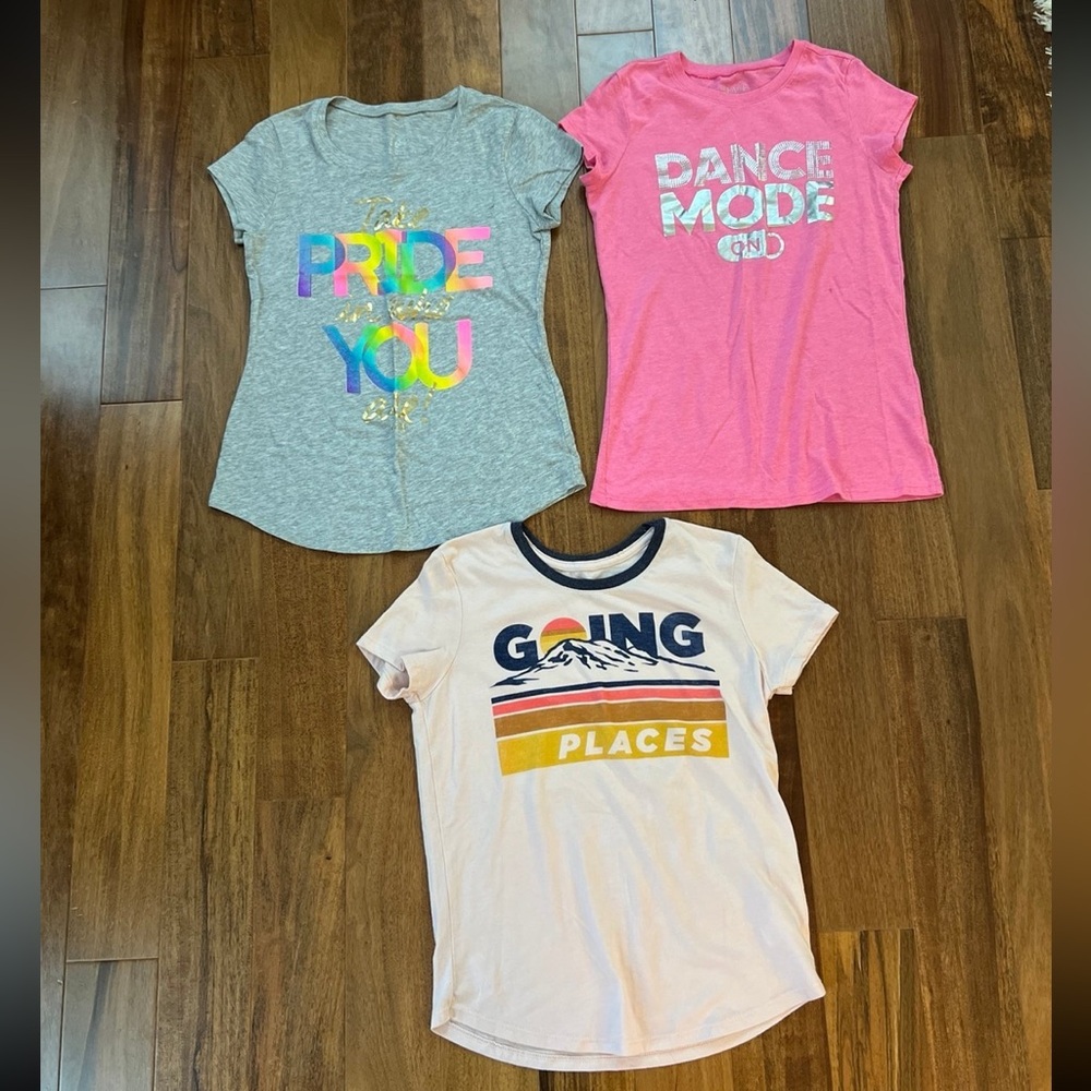Girls t-shirt bundle size L (10-12) in good condition